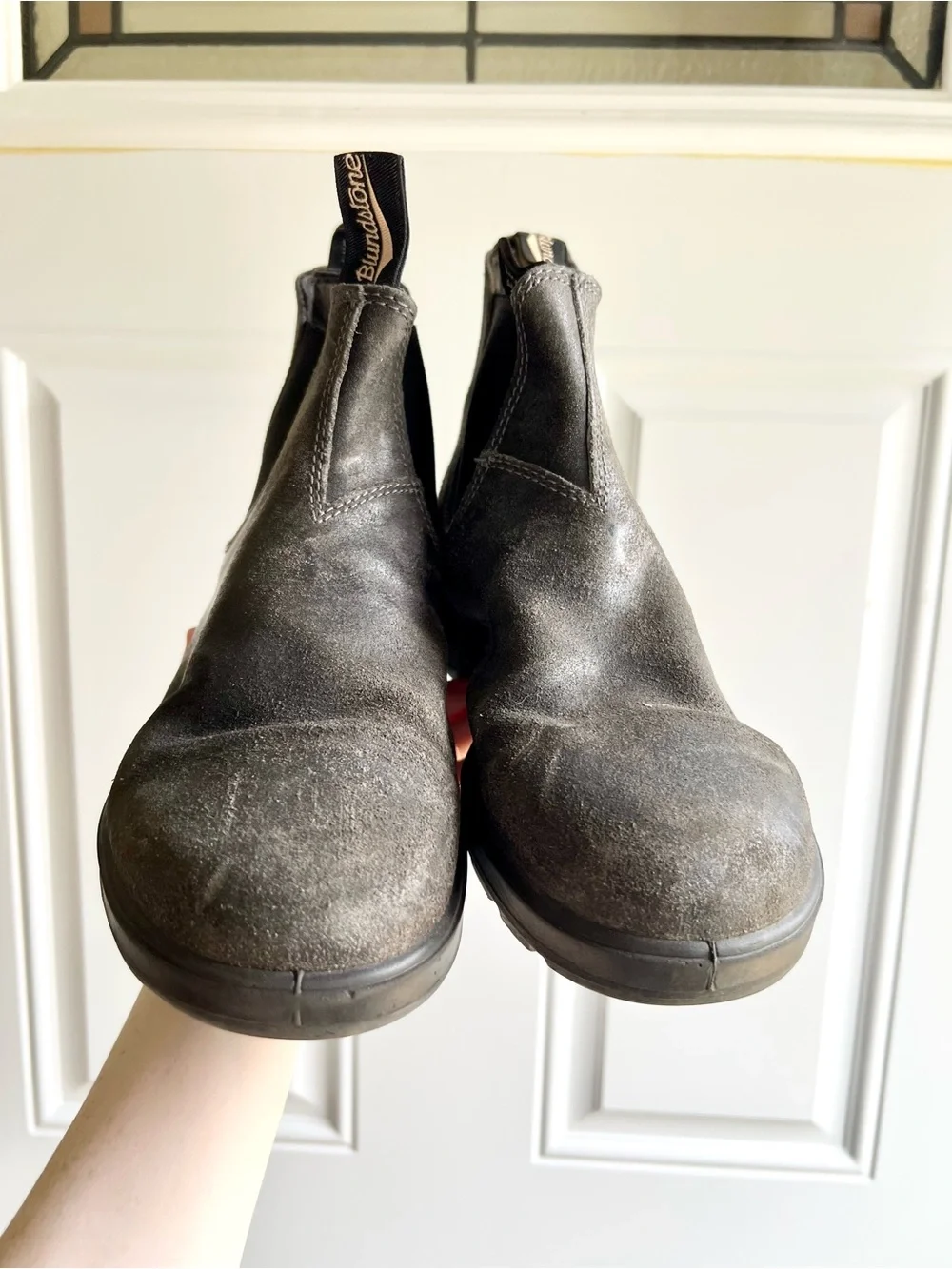 Blundstone MEN'S ORIGINALS #1910 Chelsea Boot in Steel Grey Waxed Suede